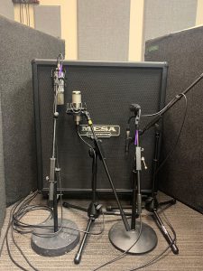 LTE+Guitar.03 Mojave MA-301 miking a cabinet