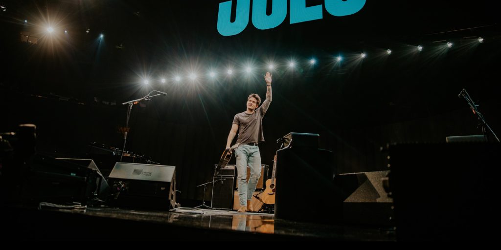 Meyer Sound PANTHER Gets Personal on John Mayer Solo Acoustic Tour