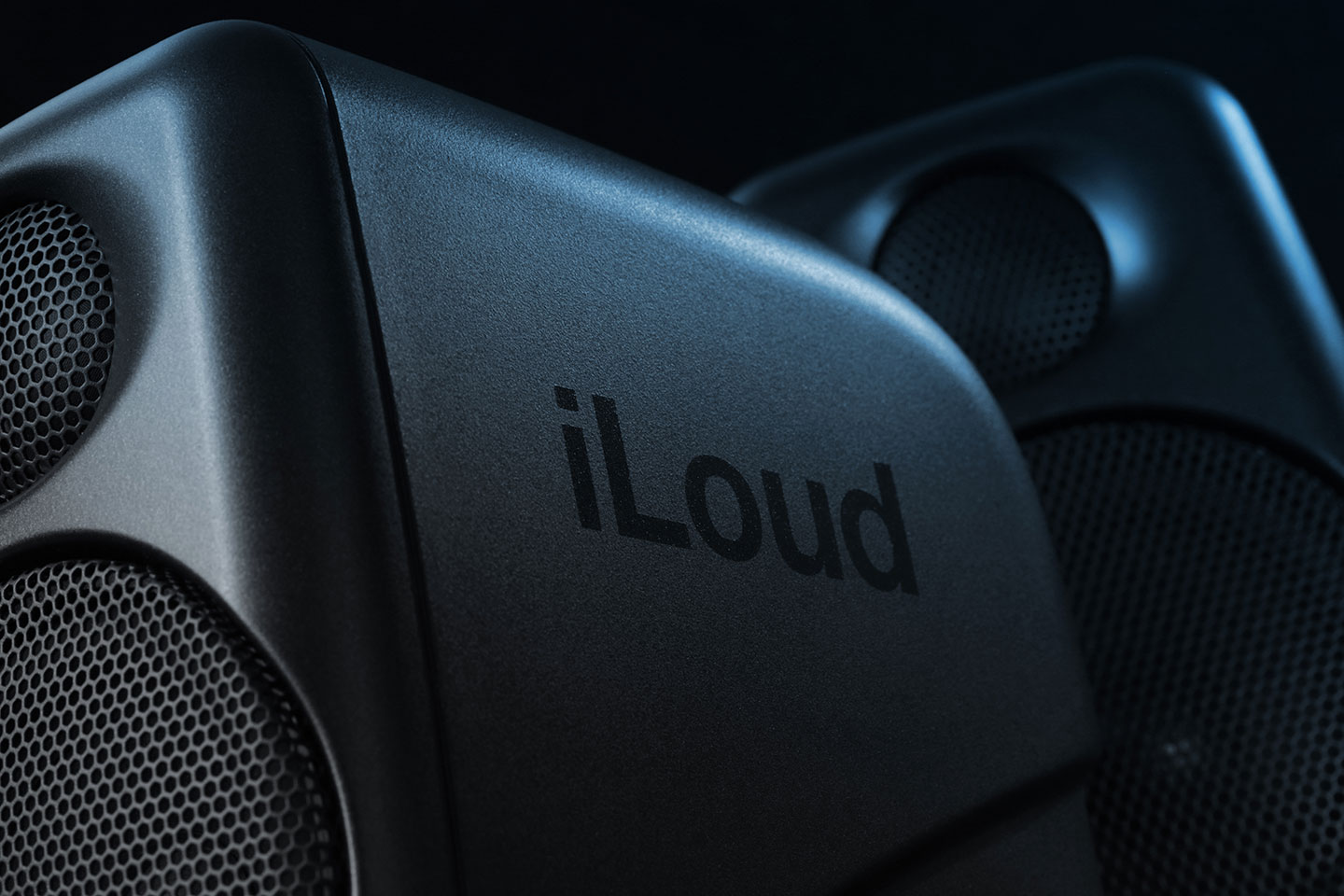 10 Best Budget Studio Monitors For Guitars, Vocals (2023 UPDATE