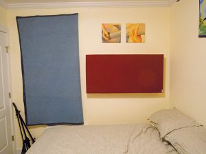 Bedroom: Hearing and Space Photo 5.
